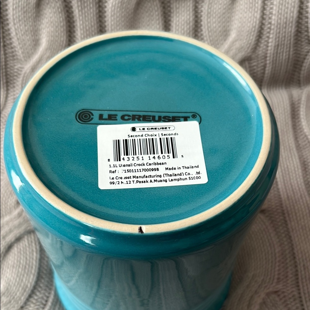 SOLD- Le Creuset Turquoise Utensil Holder - Picture 3 of 4